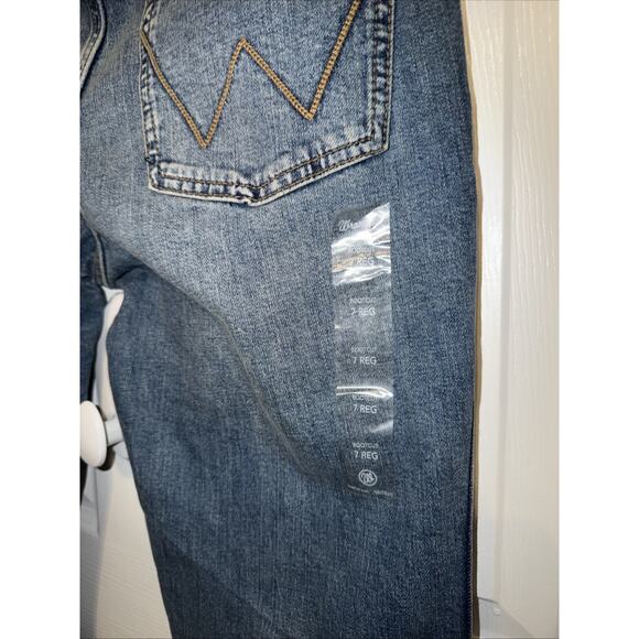 NEW Wrangler Retro Mae Jeans Women Sz 7 R Blue Boot Cut Mid Rise Stretch Western - Picture 5 of 9